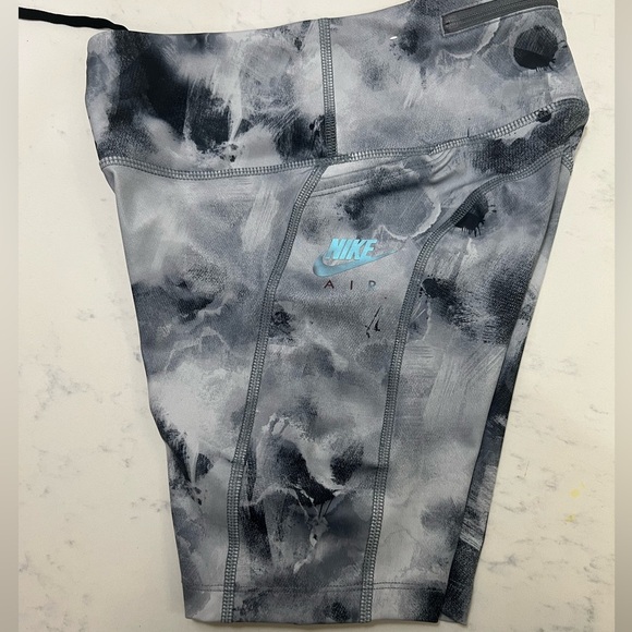 Nike Black and Gray Athletic Shorts with Moisture-Wicking Fabric - Picture 4 of 13